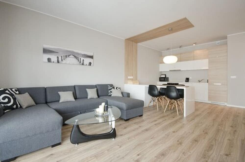 Dom & House - Old Town Waterlane Apartment กดัญสก์ ภายนอก รูปภาพ